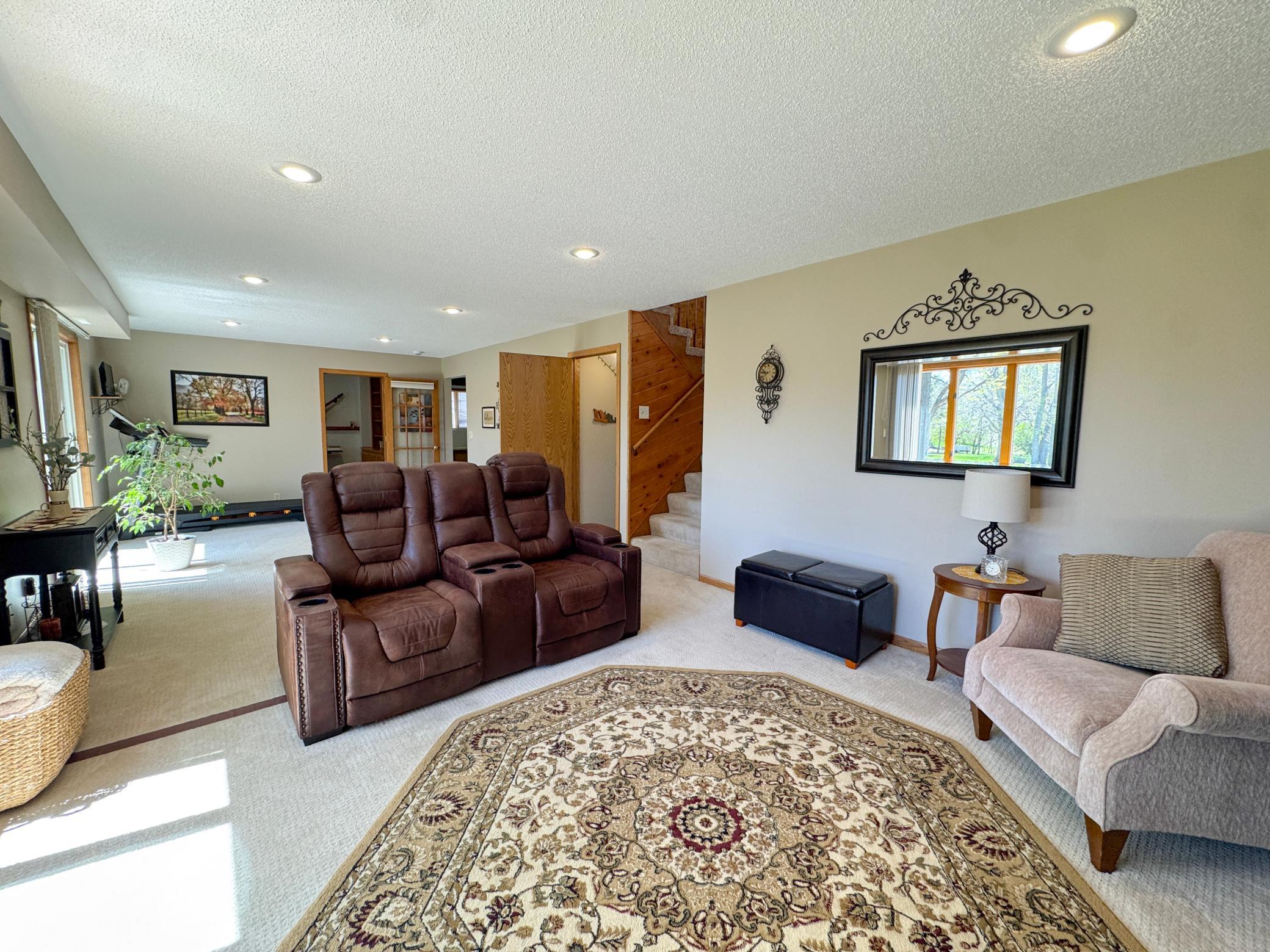 38-Living Room 1.jpg