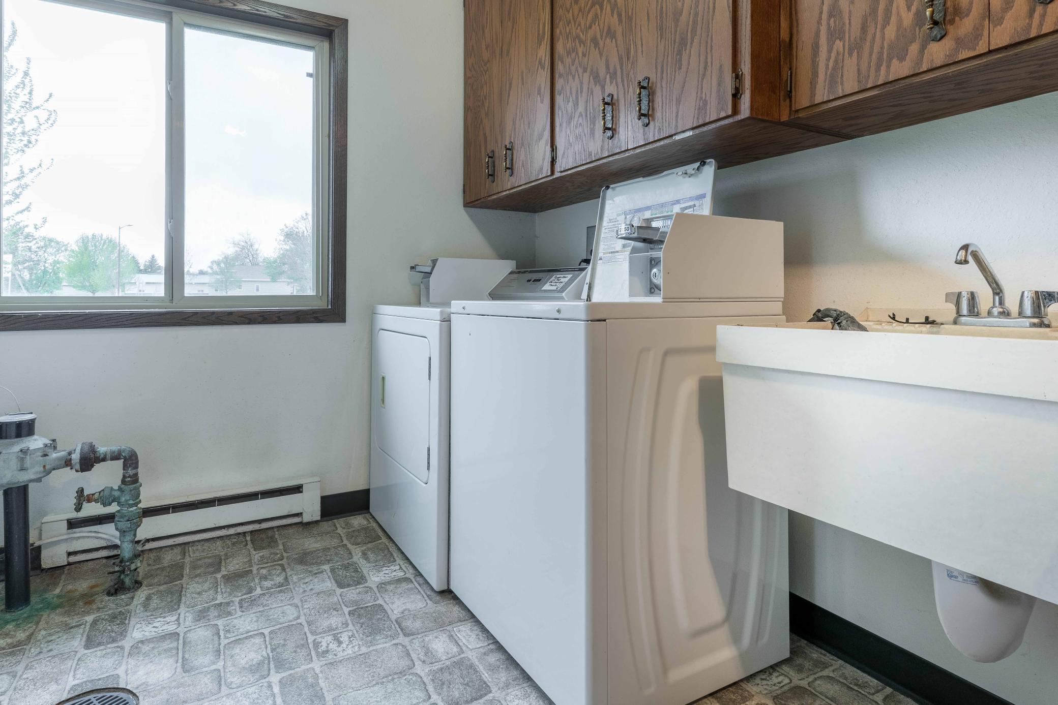 710 Washer/Dryer