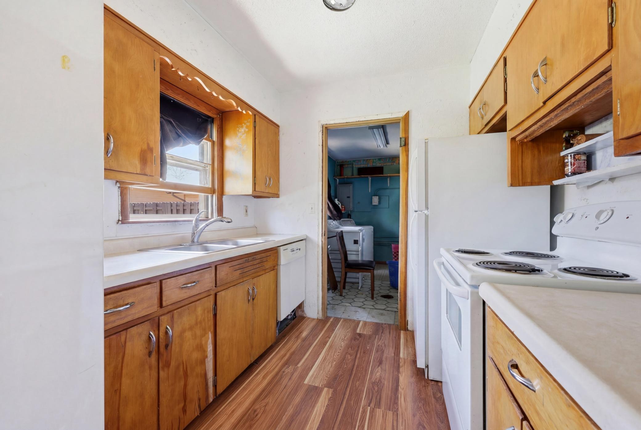 716 kitchen