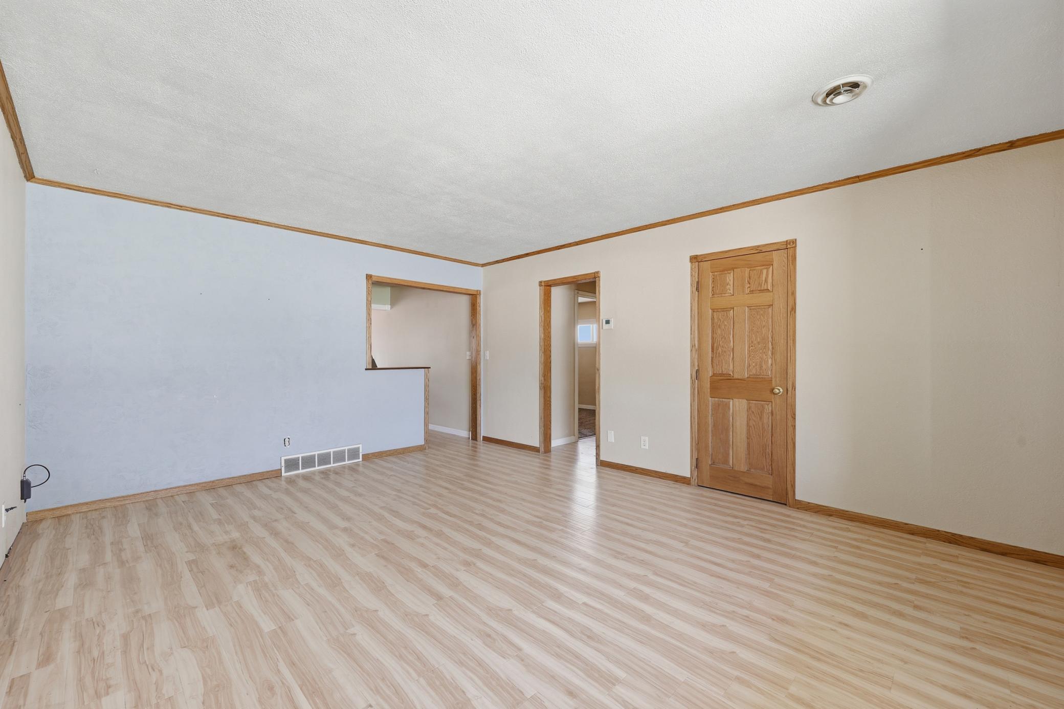 718 Flex room