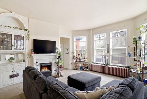 6-web-or-mls-005_DSC04135_with_fire 1.png