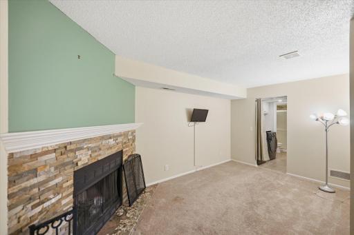 6838 Sandlewood Road, Saint Paul, MN 55125
