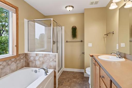 9400 Glacier Road, Minnetrista, MN 55375