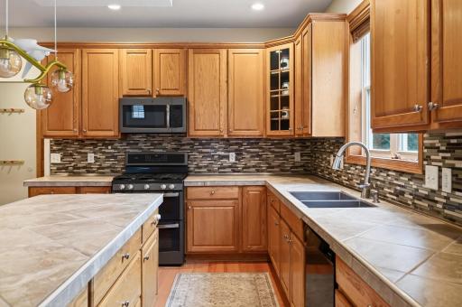9400 Glacier Road, Minnetrista, MN 55375
