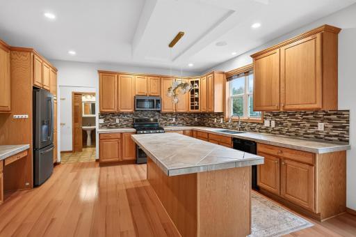 9400 Glacier Road, Minnetrista, MN 55375