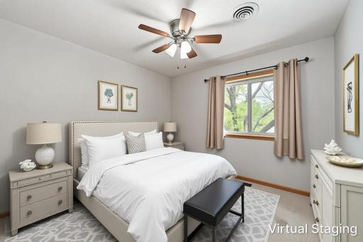 305 Chancery Lane, Mankato, MN 56001