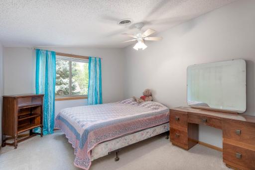 305 Chancery Lane, Mankato, MN 56001