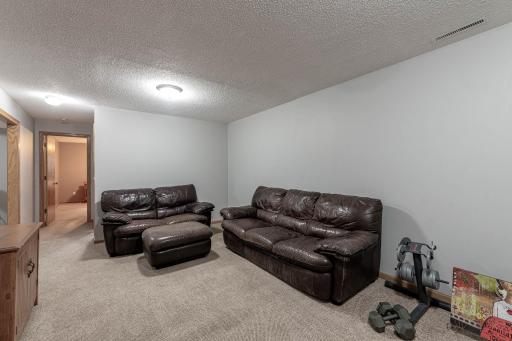 305 Chancery Lane, Mankato, MN 56001