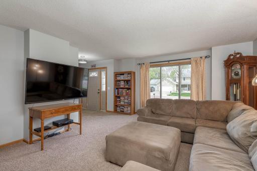 305 Chancery Lane, Mankato, MN 56001