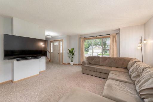 305 Chancery Lane, Mankato, MN 56001