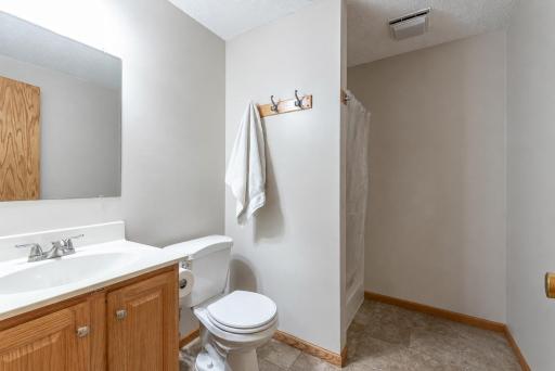 305 Chancery Lane, Mankato, MN 56001