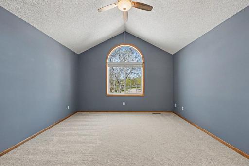 3713 Fox Tail Trail NW, Prior Lake, MN 55372