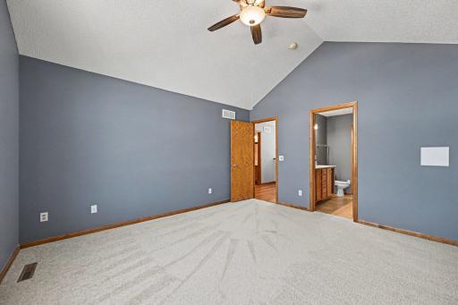 3713 Fox Tail Trail NW, Prior Lake, MN 55372