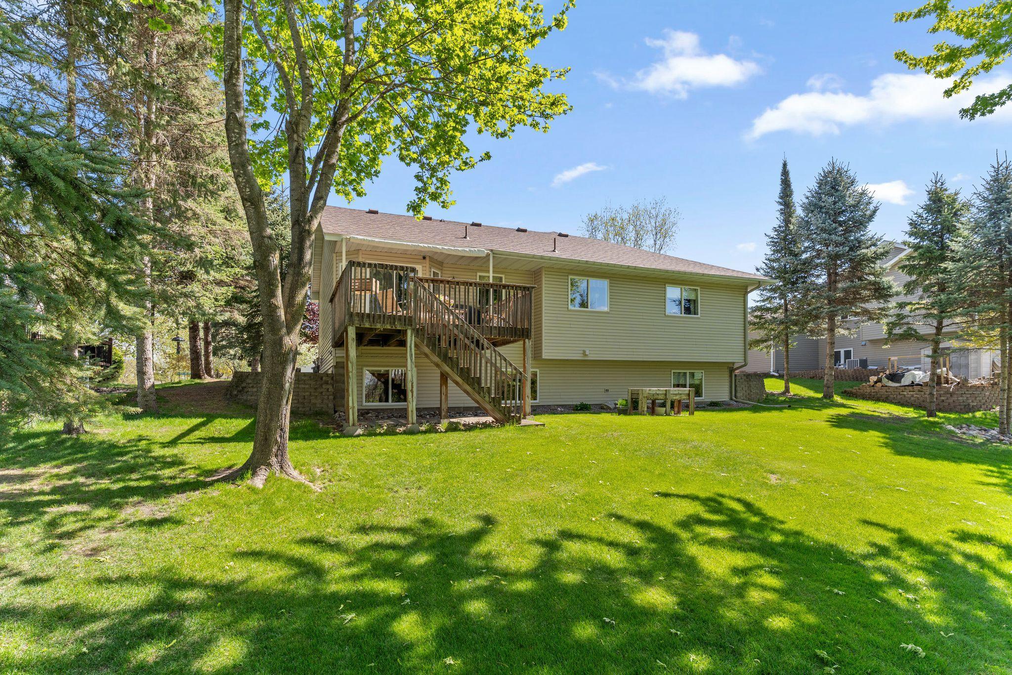 So much yard space!