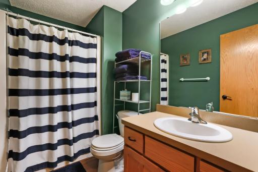 7549 Ohland Avenue NE, Elk River, MN 55330