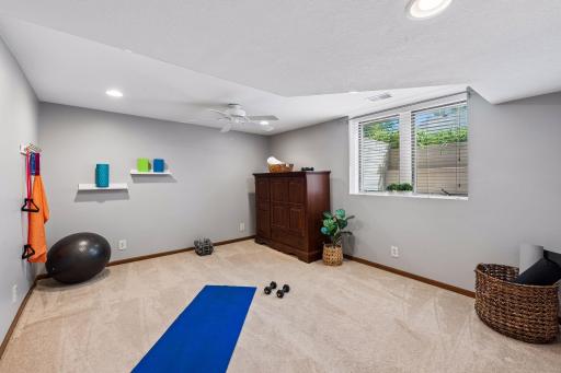 7220 Monardo Lane, Edina, MN 55435