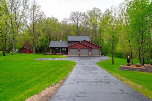 38177 Twin Oaks Drive, Avon, MN 56310