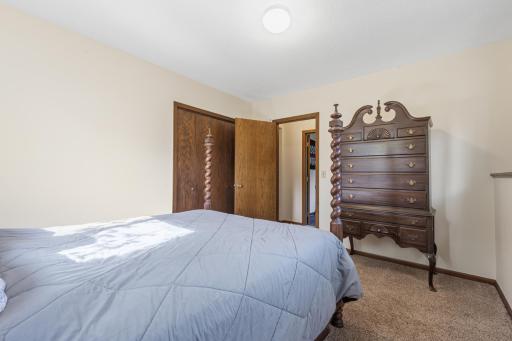 1813 Marie Lane, North Mankato, MN 56003