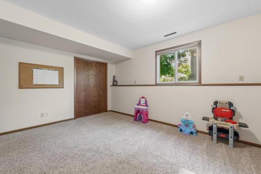 1813 Marie Lane, North Mankato, MN 56003