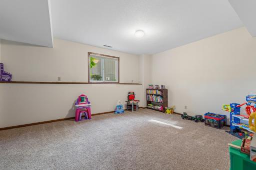1813 Marie Lane, North Mankato, MN 56003