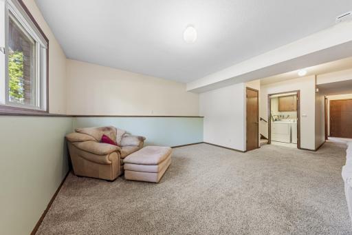 1813 Marie Lane, North Mankato, MN 56003