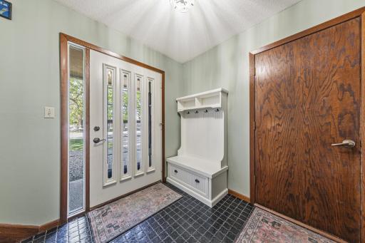 1813 Marie Lane, North Mankato, MN 56003