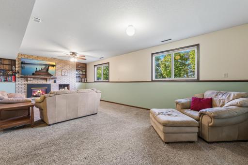 1813 Marie Lane, North Mankato, MN 56003