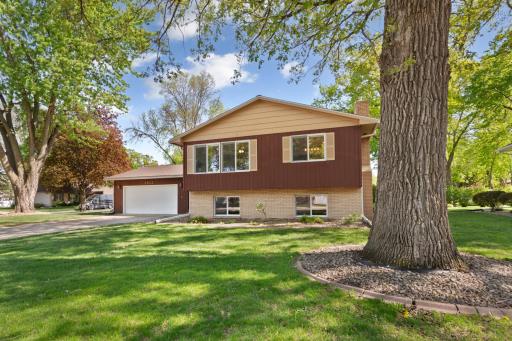 1813 Marie Lane, North Mankato, MN 56003