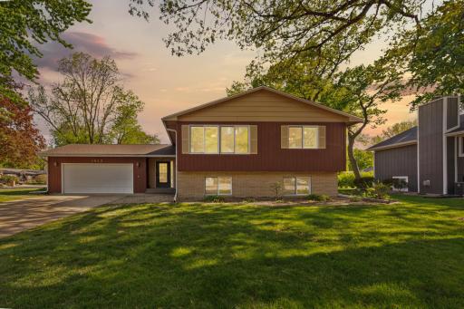 1813 Marie Lane, North Mankato, MN 56003