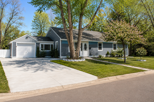 8401 14th Avenue S, Bloomington, MN 55425