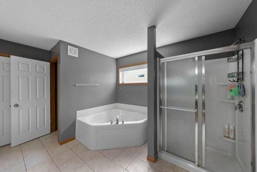 7128 Timber Crest Drive S, Cottage Grove, MN 55016