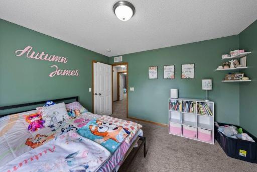 7128 Timber Crest Drive S, Cottage Grove, MN 55016