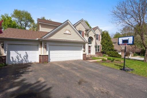 7128 Timber Crest Drive S, Cottage Grove, MN 55016