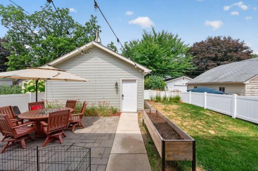 1443 Jefferson Avenue, Saint Paul, MN 55105