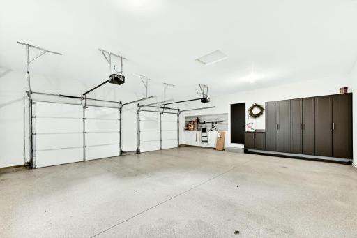 1147 Chippewa Drive NW, Rochester, MN 55901