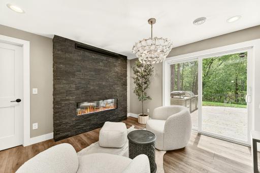 1147 Chippewa Drive NW, Rochester, MN 55901