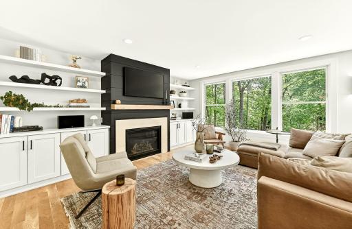 1147 Chippewa Drive NW, Rochester, MN 55901
