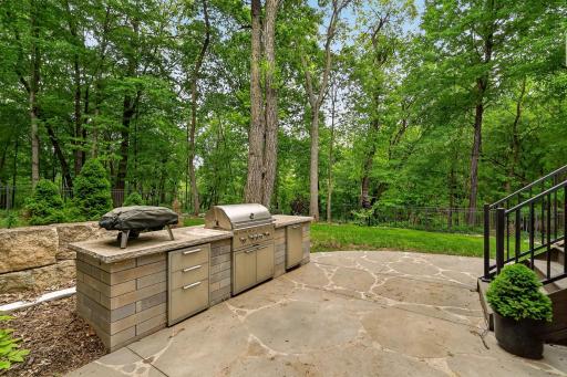 1147 Chippewa Drive NW, Rochester, MN 55901