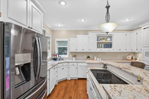 2300 Wildwood Court, Burnsville, MN 55306