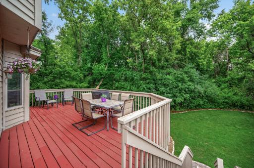 2300 Wildwood Court, Burnsville, MN 55306