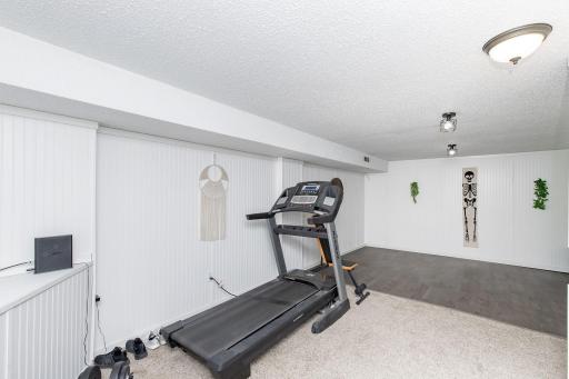 1721 42nd Street S, Fargo, ND 58103