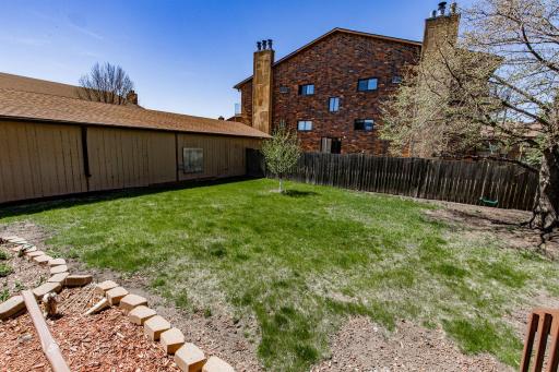 1721 42nd Street S, Fargo, ND 58103