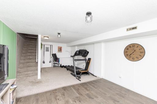 1721 42nd Street S, Fargo, ND 58103