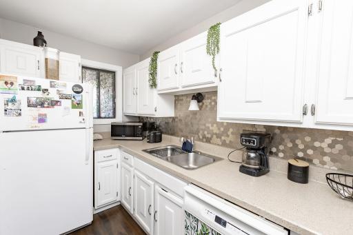 1721 42nd Street S, Fargo, ND 58103