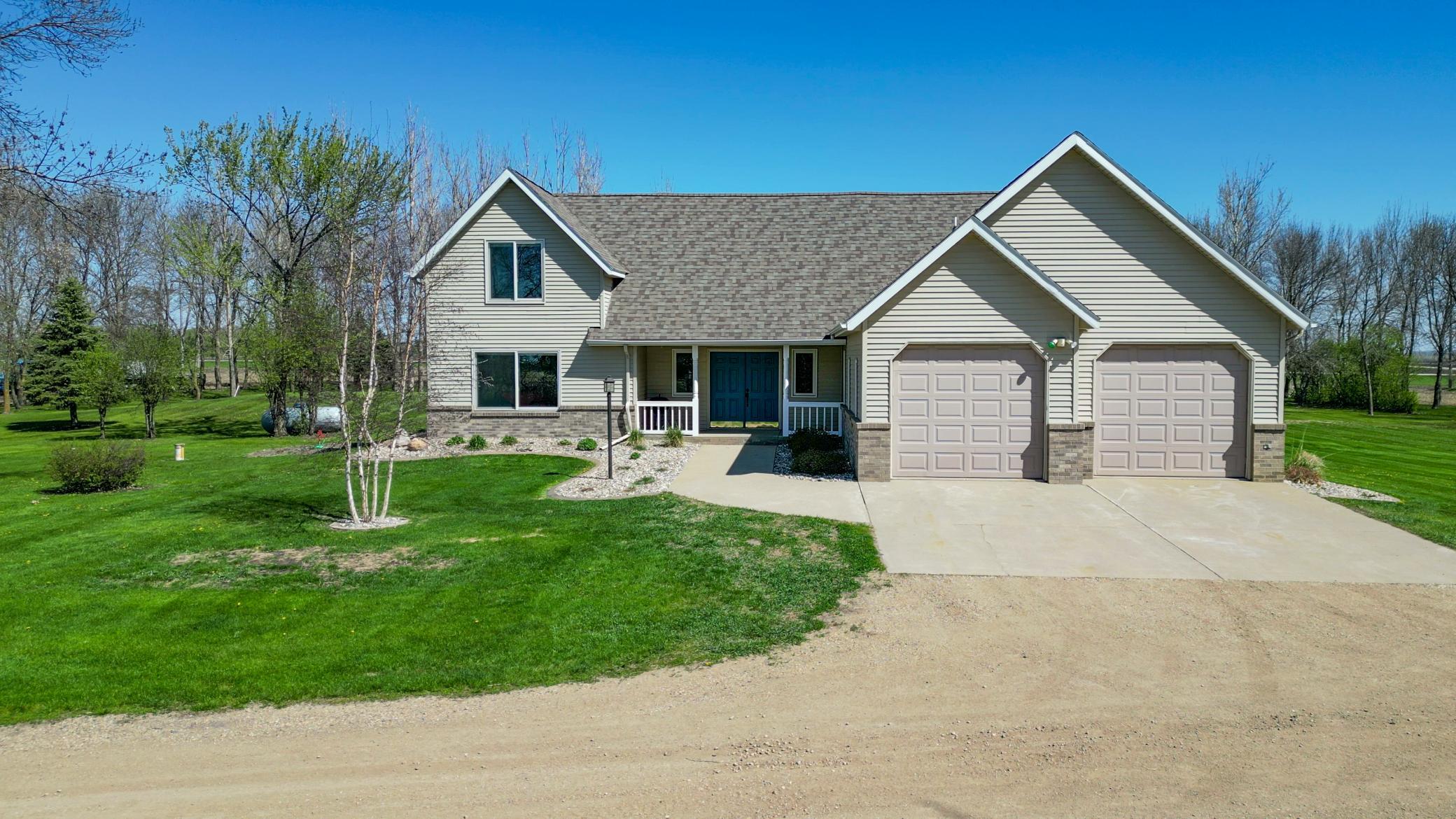 23877 County Road 21 Exterior (22).jpg