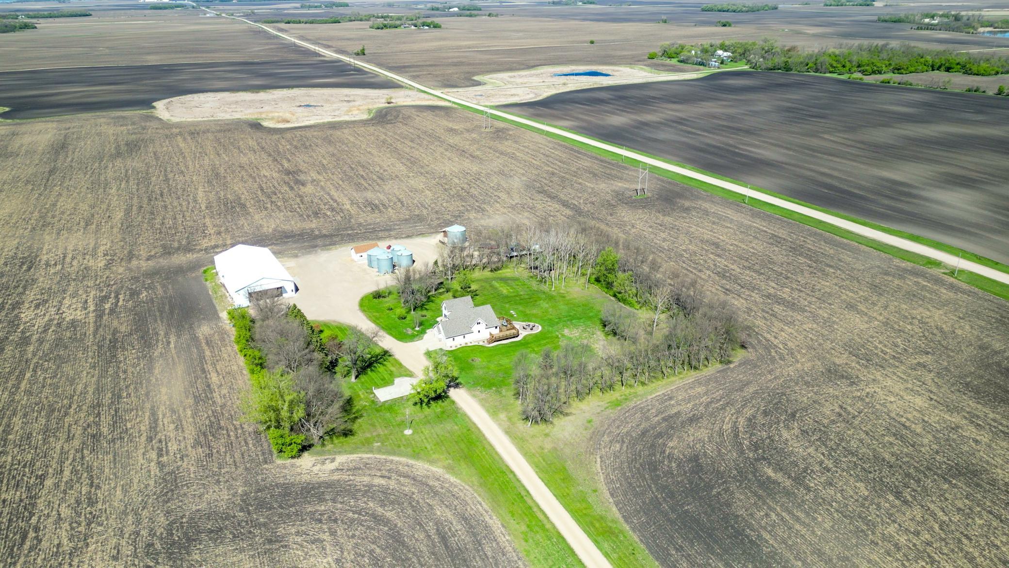 23877 County Road 21 Exterior (31).jpg