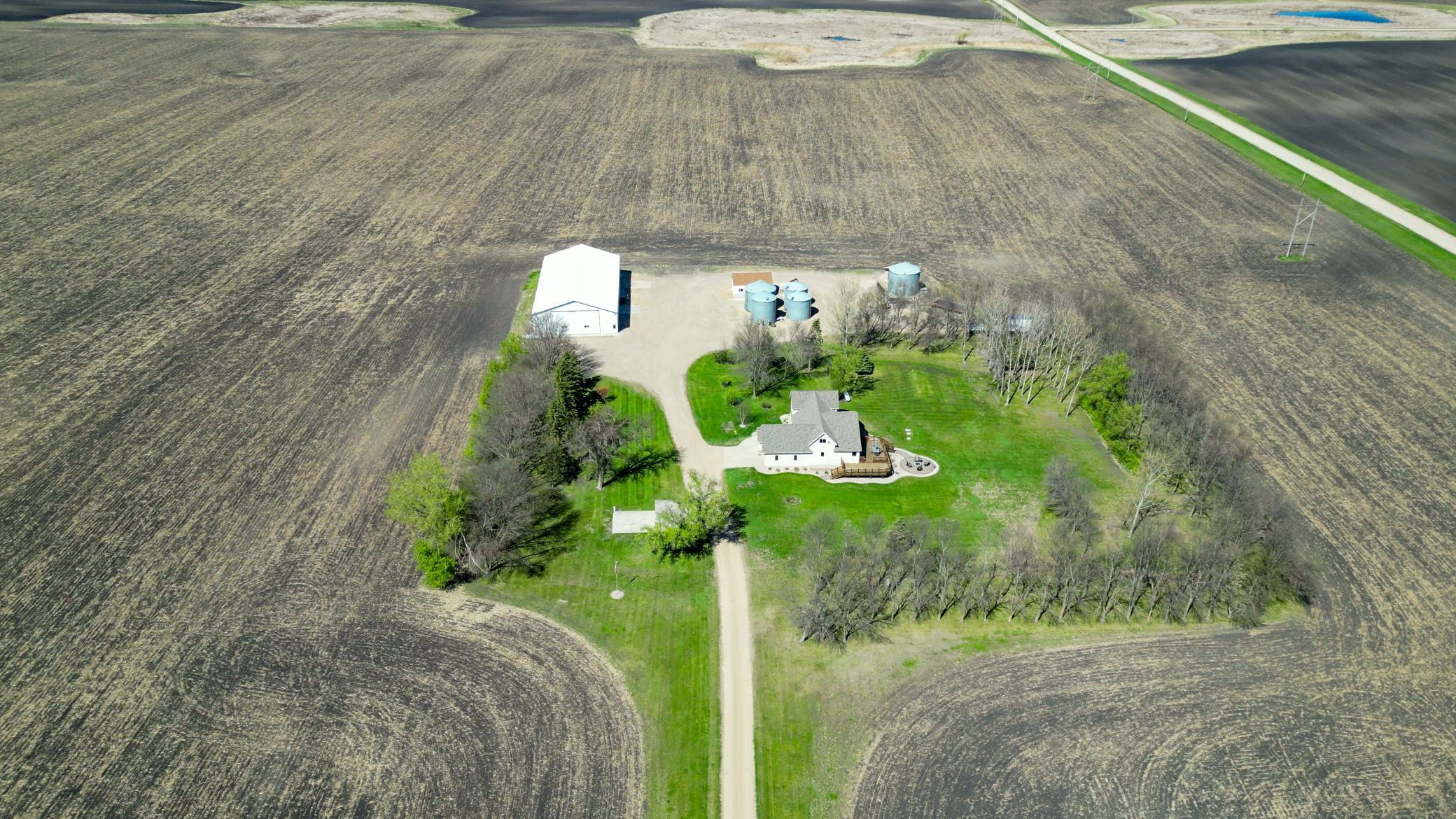 23877 County Road 21 Exterior (34).jpg