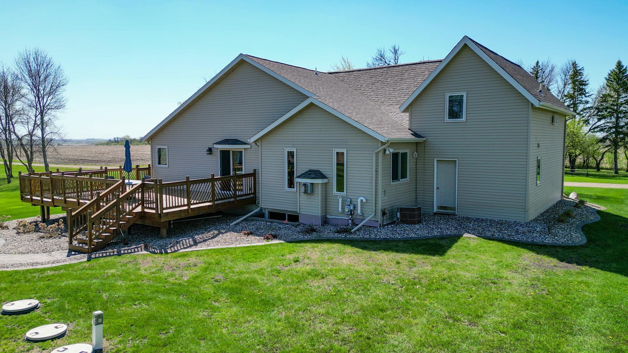 23877 County Road 21 Exterior (24).jpg