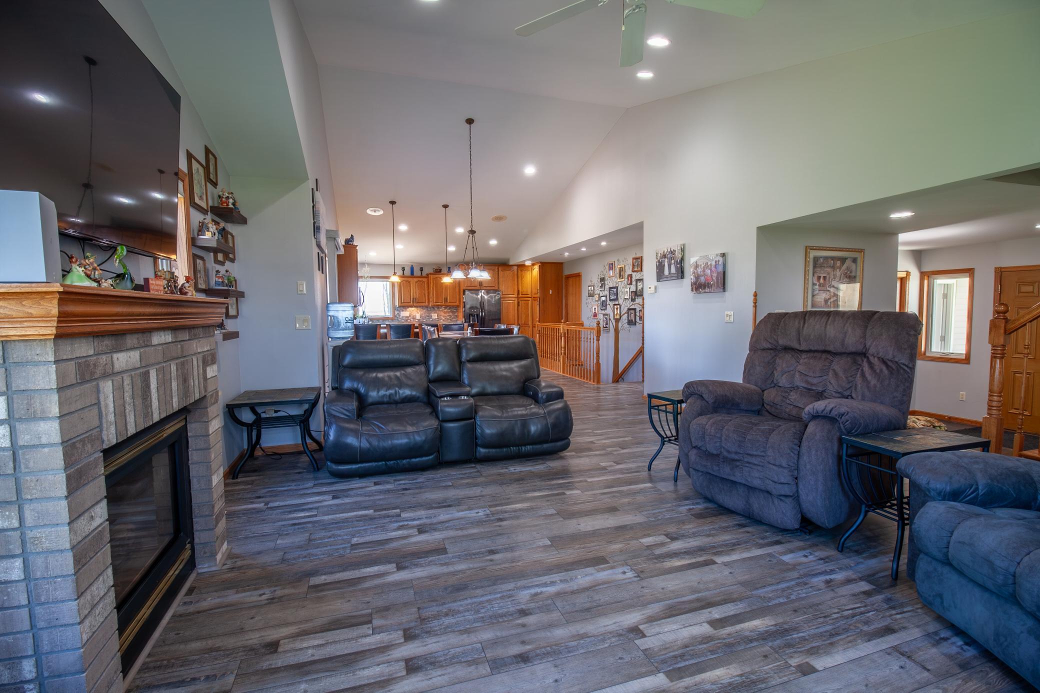23877 County Road 21 Interior (62).jpg