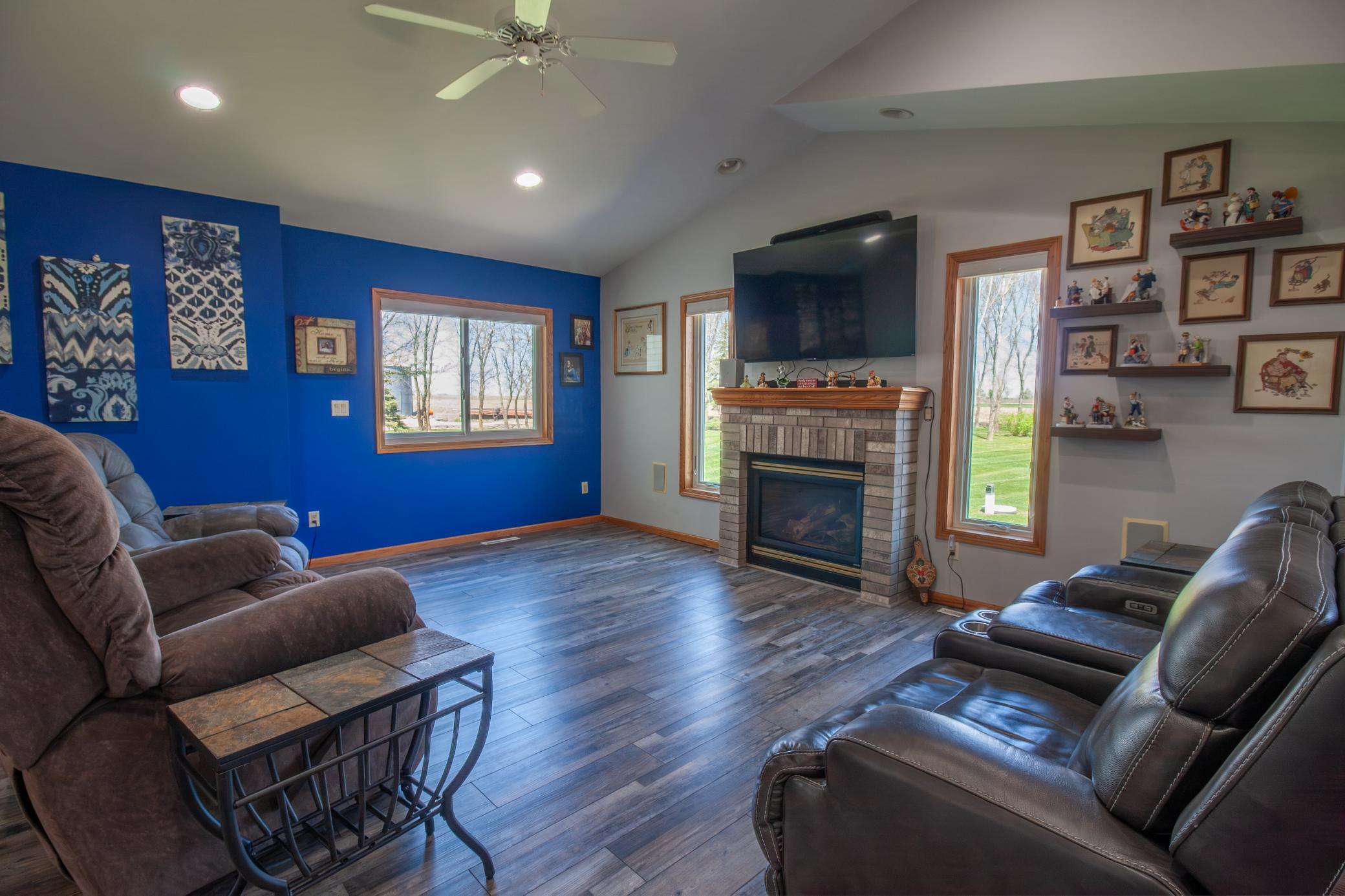 23877 County Road 21 Interior (60).jpg